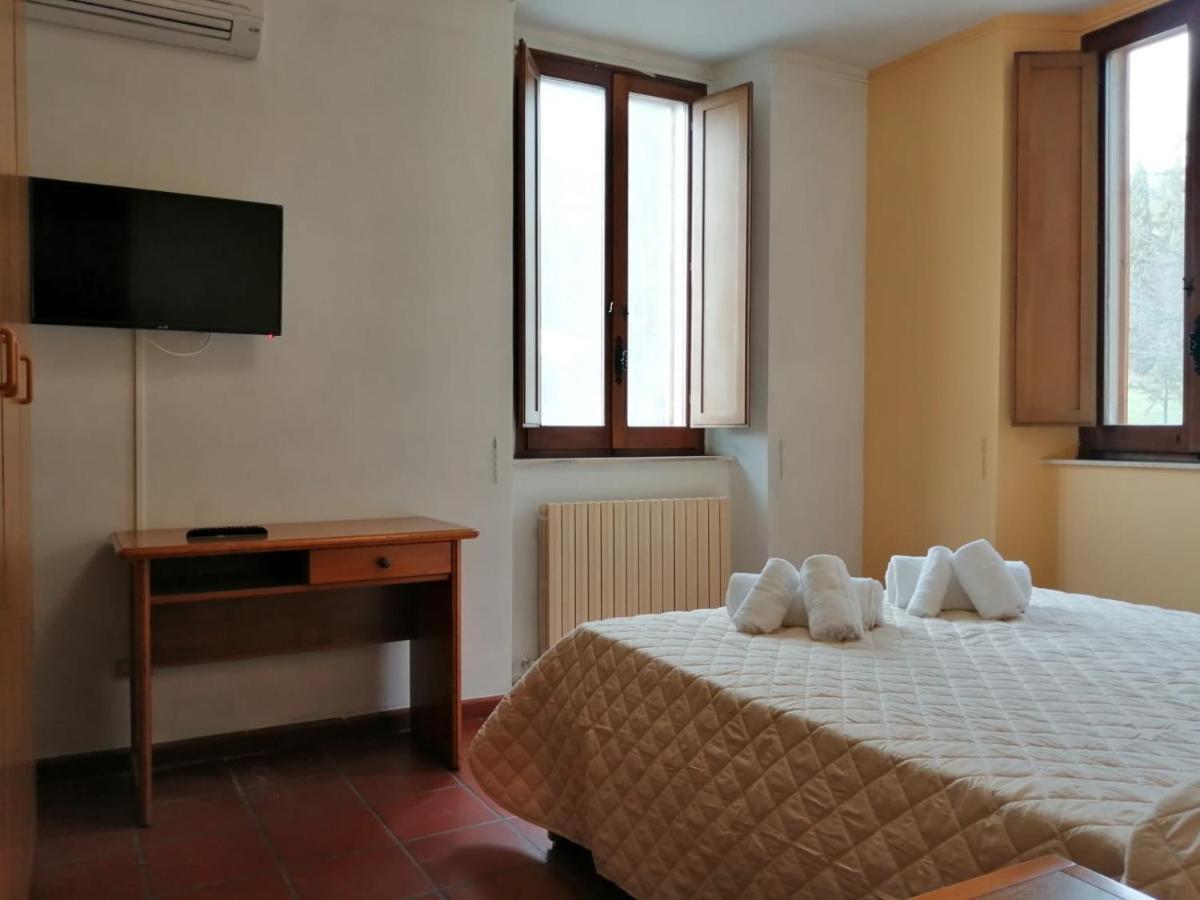 Villa Casa Per Ferie Ulivo D'Asís Exterior foto
