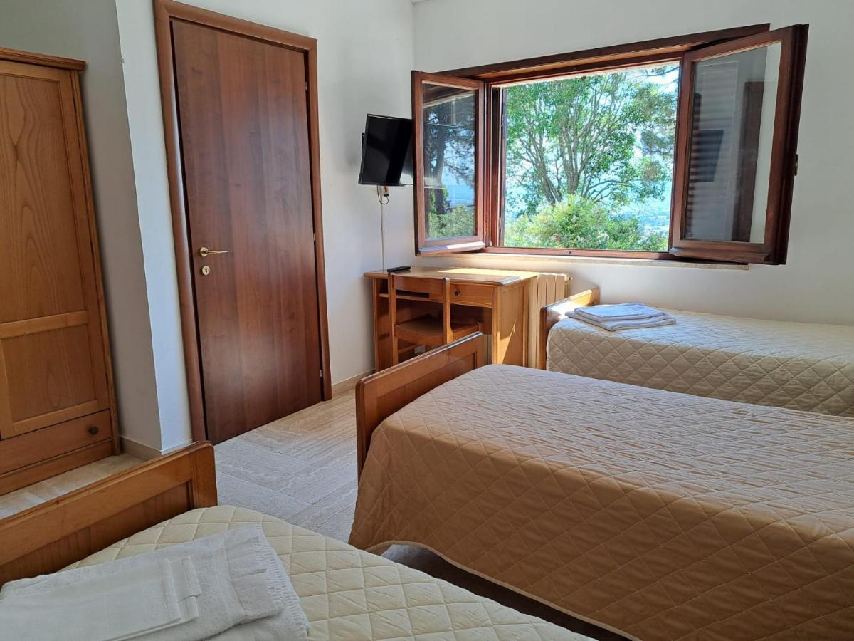 Villa Casa Per Ferie Ulivo D'Asís Exterior foto