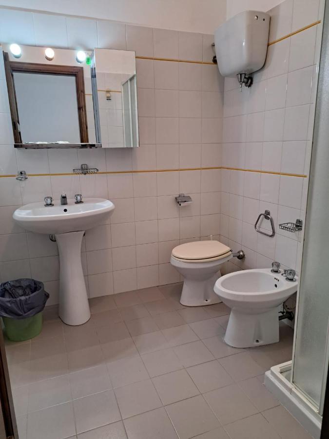 Villa Casa Per Ferie Ulivo D'Asís Exterior foto